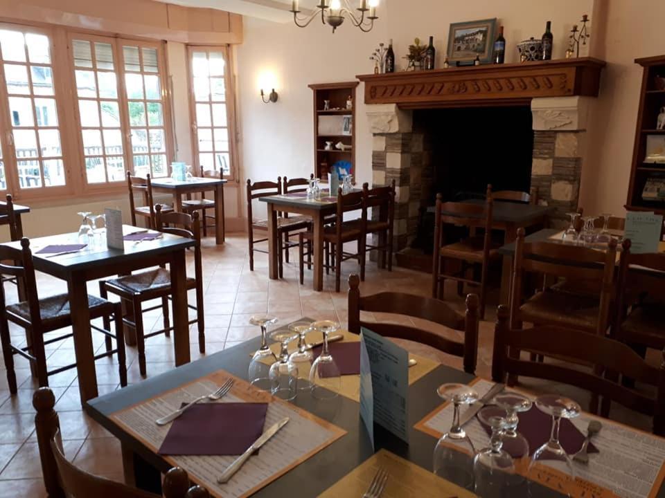 Fatouville-Grestain Restaurant & Chambres D'Hotes L'Eau Vive المظهر الخارجي الصورة